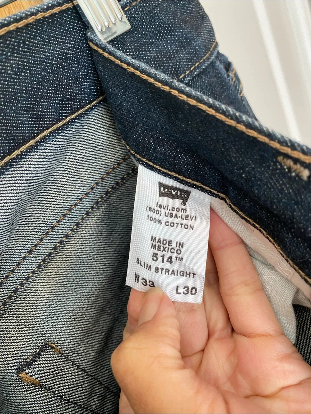 Levi's 514 Jeans Mens 34x30 Slim Straight 100% Cotton Dark Denim Blue Wash